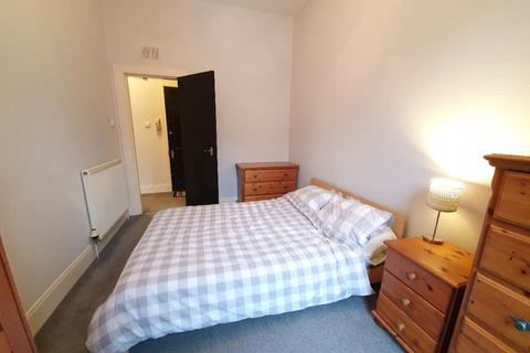 2 bedroom flat to rent, Wallfield Crescent, Rosemount, Aberdeen, AB25