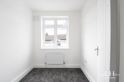 71 Benets Road, Hornchurch, RM11 3PT