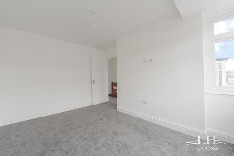 71 Benets Road, Hornchurch, RM11 3PT