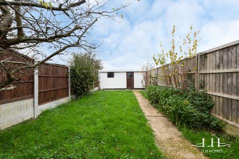 71 Benets Road, Hornchurch, RM11 3PT