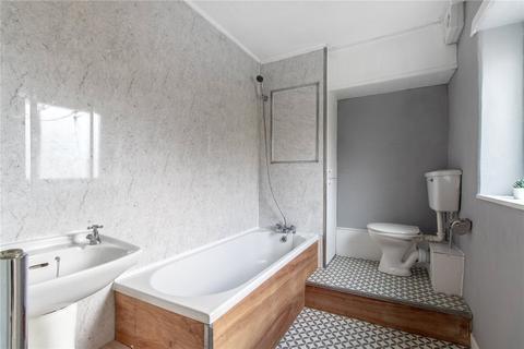 80 Ashbrow Road, Huddersfield, HD2 1DF