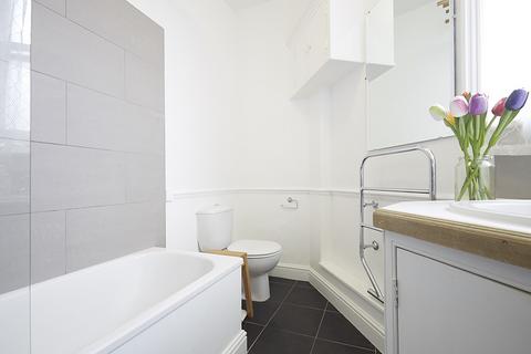 1 bedroom apartment to rent, Rostrevor Road, Fulham, SW6