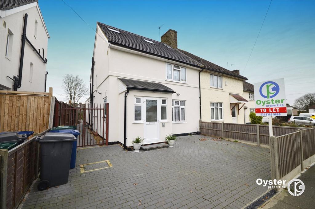 Russell Lane, London, N20 4 bed semidetached house £2,500 pcm (£577 pw)