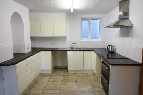 4 bedroom terraced house to rent, Portland Street, Newtown, Exeter, EX1