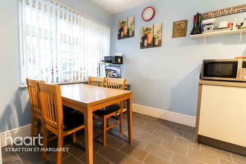 2 Chalcot Road, Coate, Swindon, SN3 6BL