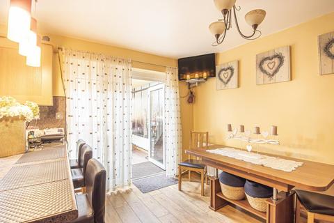 17 Belmont, Slough, SL2 1SU