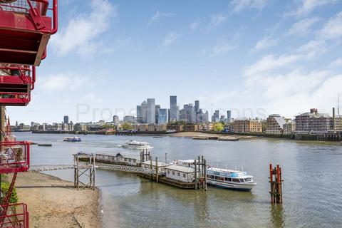 3 bedroom apartment for sale, St Johns Wharf, Wapping High Street, London, E1W