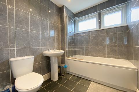 20 Caulfield Road, London, SE15 2DE