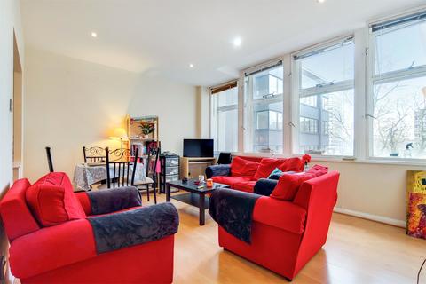 Newington Causeway, London, SE1