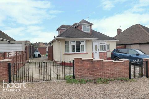 6 Dewlands Avenue, Dartford, DA2 6AJ