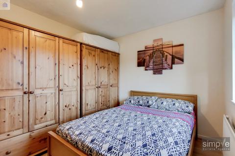 44 Willenhall Drive, Hayes, UB3 2UU
