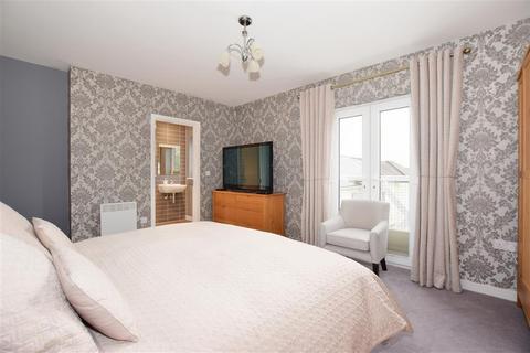 22 Lambe Close, Snodland, ME6 5PE