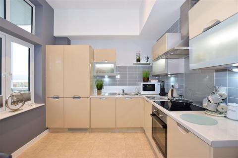 22 Lambe Close, Snodland, ME6 5PE