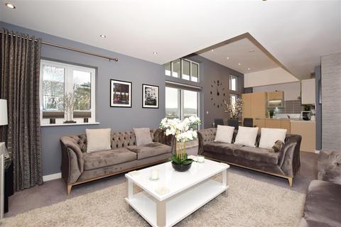 22 Lambe Close, Snodland, ME6 5PE