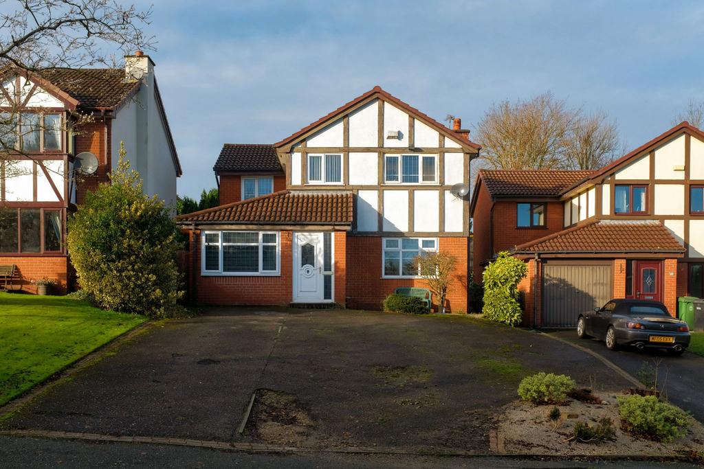 Drive, Bolton, BL1 4 bed detached house £285,000