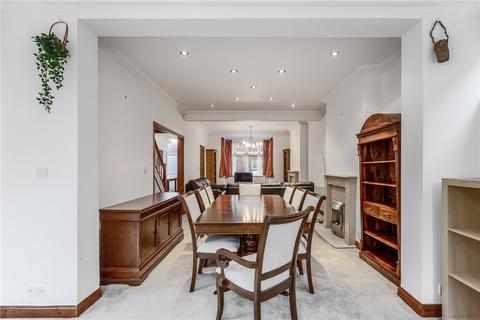 31 Hart Grove, London, W5 3NA