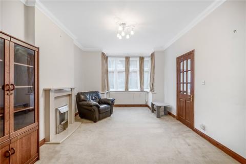 31 Hart Grove, London, W5 3NA