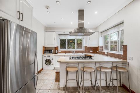 31 Hart Grove, London, W5 3NA