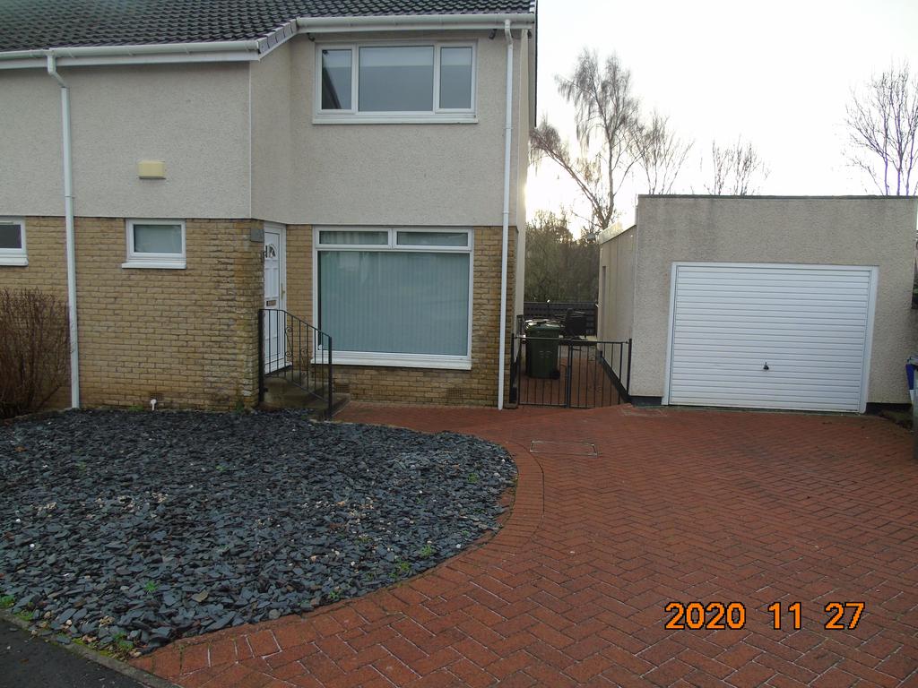 Neuk Crescent, Houston PA6 2 bed semidetached house £750 pcm (£173 pw)
