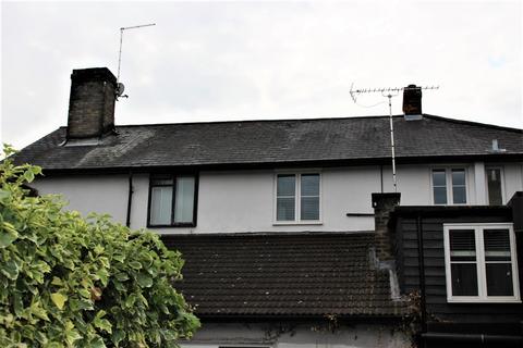 1 bedroom apartment to rent, High Street, Ingatestone, Essex, CM4