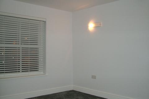 1 bedroom apartment to rent, High Street, Ingatestone, Essex, CM4