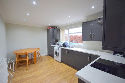 7 Oakham Close, Derby, DE21 4DE