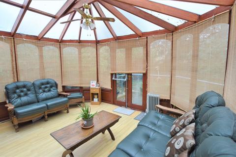 3 Crispin Close, Ashtead, KT21 1LG
