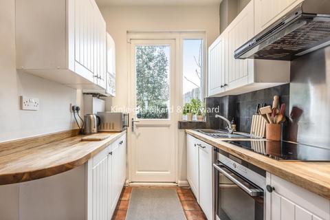 12 Braidwood Road, London, SE6 1QX