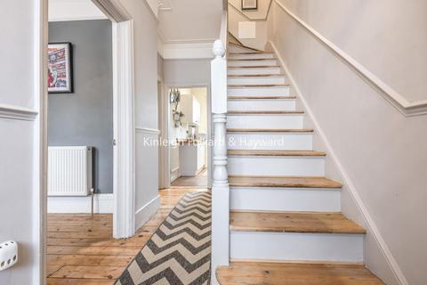 12 Braidwood Road, London, SE6 1QX
