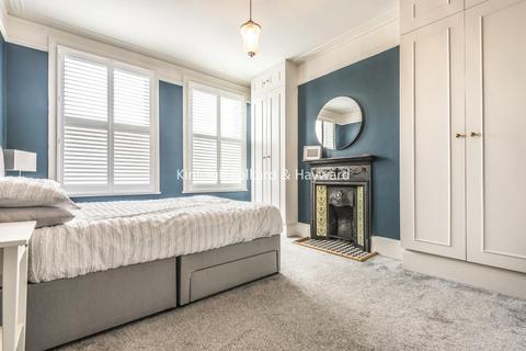 12 Braidwood Road, London, SE6 1QX