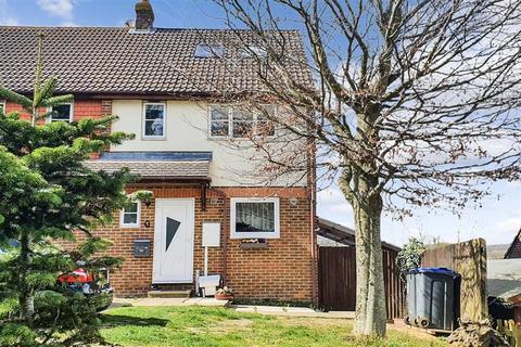 19 Ashdown Field, Chartham, Canterbury, CT4 7LQ