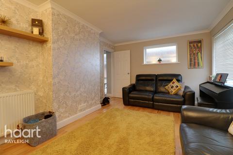 27 Boundary Road, Leigh-on-sea, SS9 5BP
