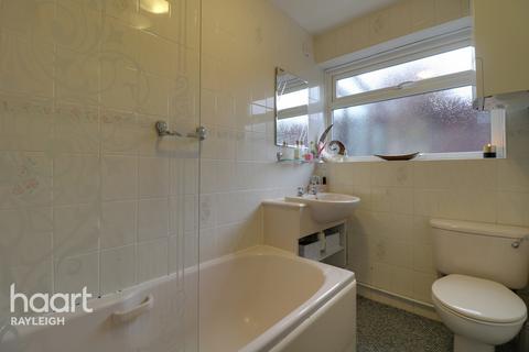 27 Boundary Road, Leigh-on-sea, SS9 5BP