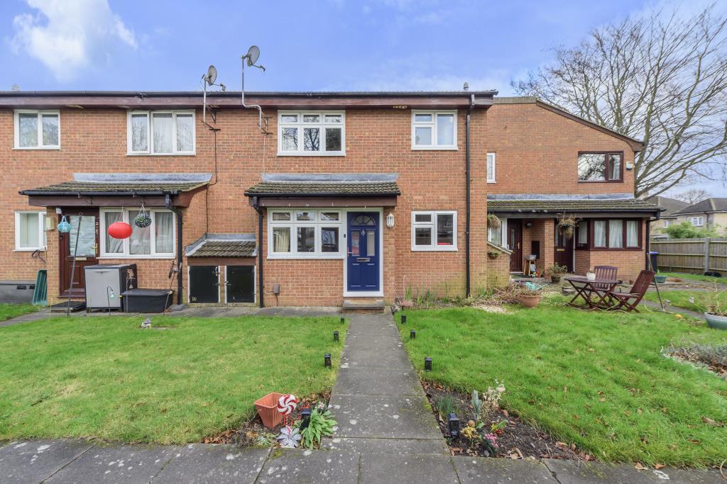 Englefield Green, Surrey, TW20 1 bed terraced house £1,075 pcm (£248 pw)