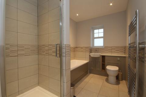 2 bedroom apartment to rent, Carlyon House Maidenhead Berkshire