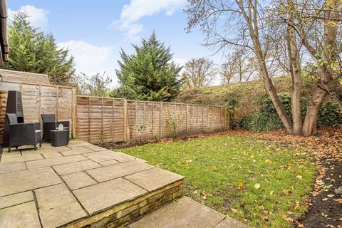 124 Lower Green Road, Esher, KT10 8HB