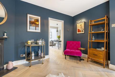 124 Lower Green Road, Esher, KT10 8HB