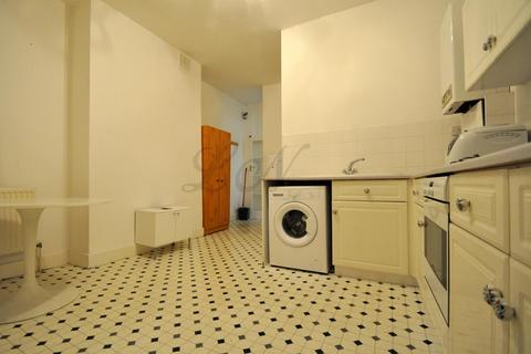 1 bedroom flat to rent, Stanbridge Road, Putney, SW15