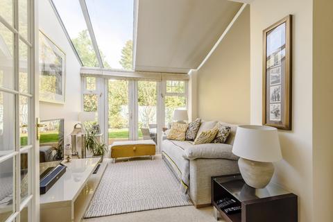 6 Bowyer Walk, Ascot, SL5 8QS