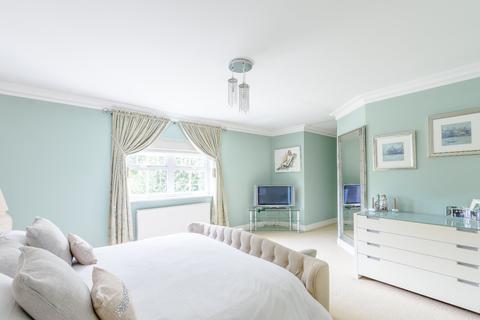 6 Bowyer Walk, Ascot, SL5 8QS