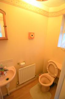 2 bedroom semi-detached house to rent, Westminster Close, Feltham