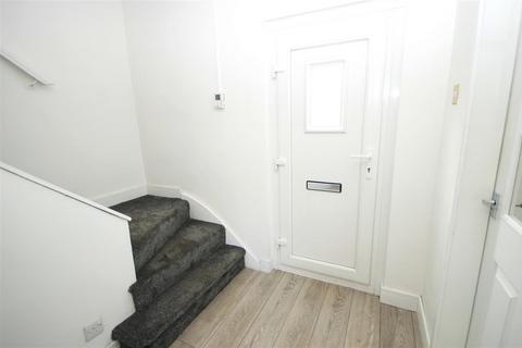 3 bedroom terraced house to rent, Quarry Street, Motherwell