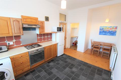 3 bedroom flat to rent, Morningside Road, Morningside, Edinburgh, EH10