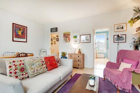70b Tollington Road, London, N7 6PD