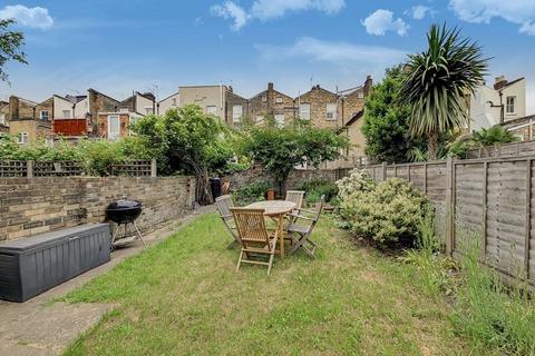 70b Tollington Road, London, N7 6PD