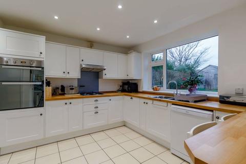 50 Foxcroft Mount, Leeds, LS6 3NW