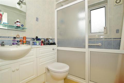 3 Debrabant Close, Erith, DA8 3ES