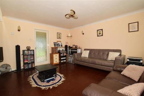 3 Debrabant Close, Erith, DA8 3ES