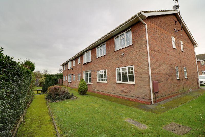 Revesby Court, Scunthorpe 2 bed flat £59,950