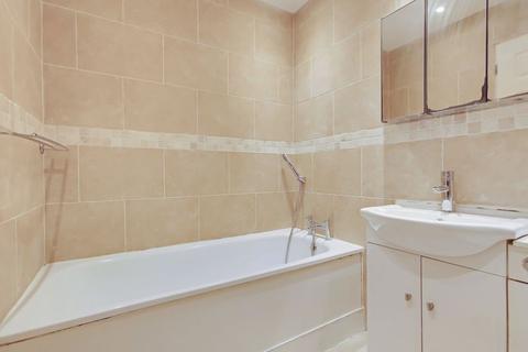 57 Goodhew Road, Croydon, CR0 6QZ